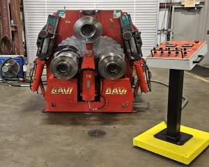 Davi 5" x 5" x 5/8" 3 Roll Double Pinch Angle Roll